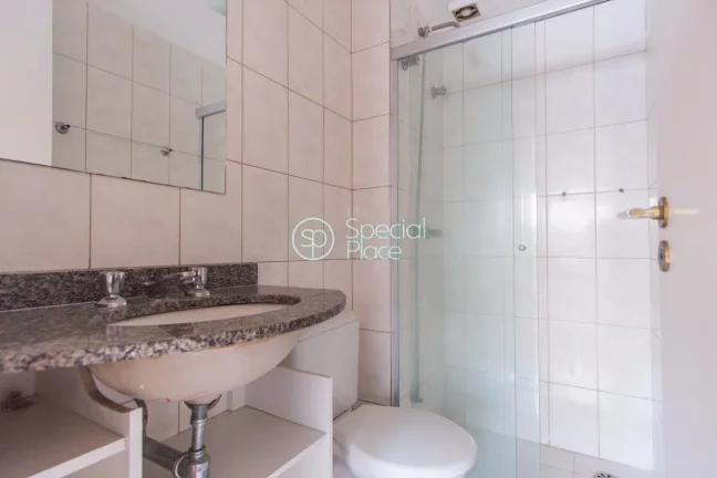 Imagem Ótimo apartamento com 78m², 3 dormitórios, sendo uma suíte, living com varanda, sala de jantar, ...