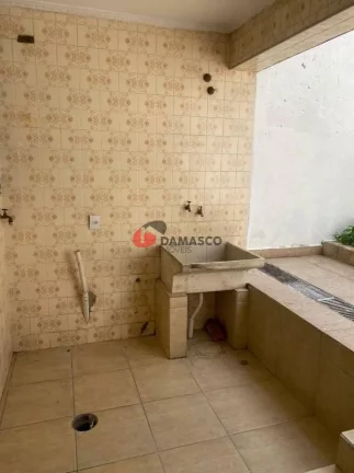 Imagem Sobrado à venda 3 Quartos, 1 Suite, 1 Vaga, 202M², Bangú, Santo André - SP