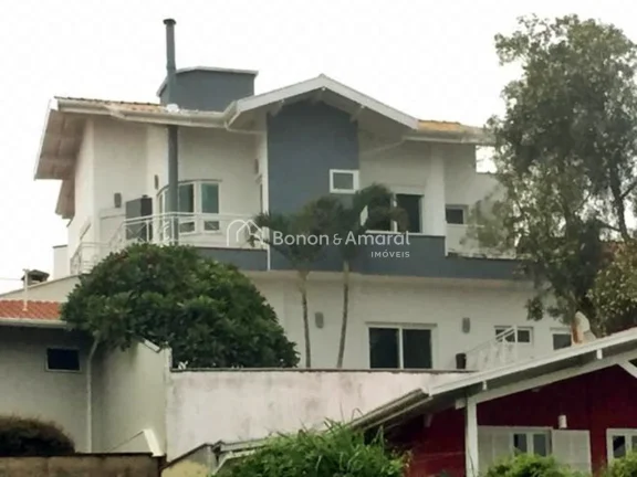 Imagem Sobrado, projeto em Y, 4 quartos, 3 suítes. No térreo: sala de estar com lareira, sala de jantar, ...