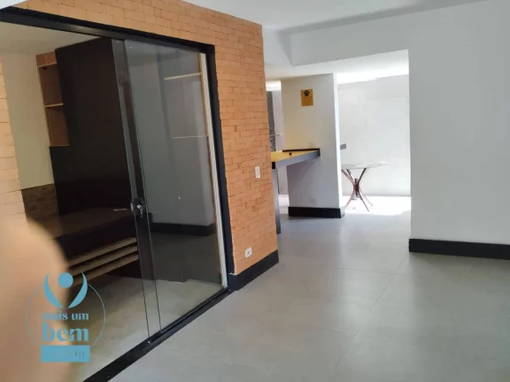 Imagem Sobrado semimobiliado para uso comercial com 150 m² à venda por R$ 749.000 - Mercês - Curitiba/PR