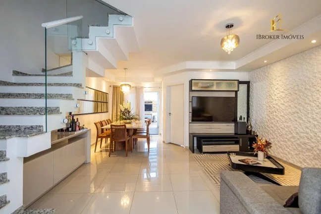 Imagem Sobrado TRIPLEX SEMIMOBILIADO com 4 quartos à venda, 186 m² por R$ 1.300.000,00 - Campina do Siqueira - Curitiba/PR