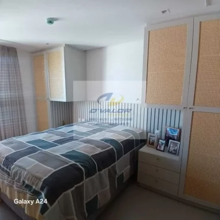 Imagem Vendo Apartamento, Porteira Fechada, Vista Mar, com 53 m², 2 suítes, sala p/ 2 ambientes e 1 vaga