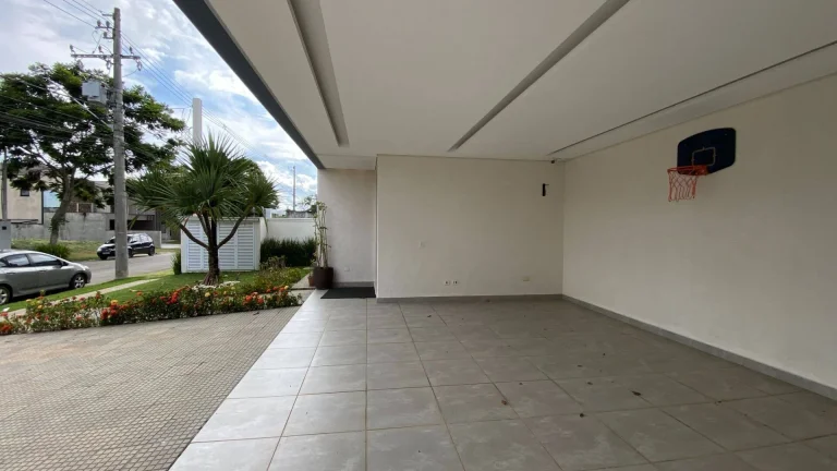 Imagem Casa a venda com 3 Quartos ( Suítes), 6 Vagas. Granja Viana.