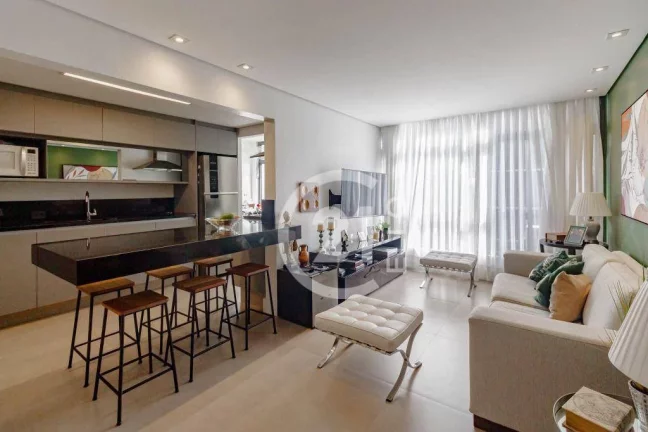Apartamento reformado com 105m² no coração do Itaim Bibi.