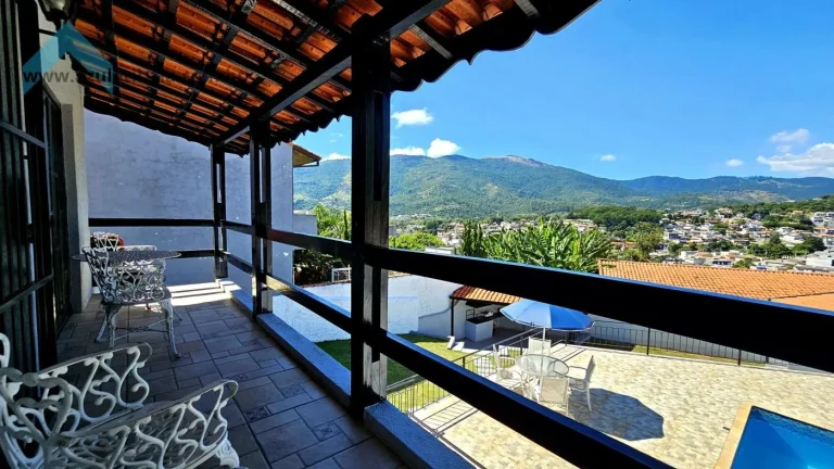 Imagem  Casa Exclusiva com Vista para a Pedra Grande  Atibaia! 