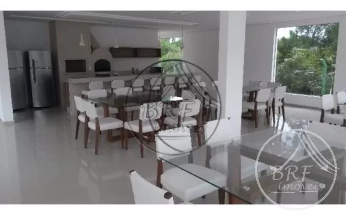 Imagem Vendo terreno em condomínio de alto padrão na praia de Moçambique