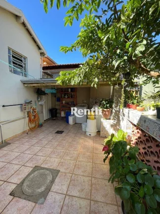 Imagem Casa com 3 dormitórios à venda, R$ 550.000 - Centro - Rio Claro/SP