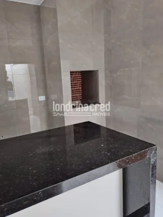 Imagem Casa excelente no Res. Abussafe com 3 dormitórios (1 suíte), banheiro social, 4 vagas de garagem, 140m² de construção em terreno de 200m².