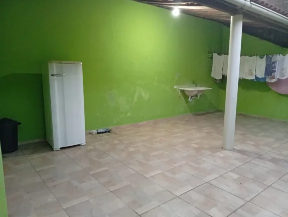 Imagem Casa para Venda em Itanhaém, Balneário Califórnia, 2 dormitórios, 2 suítes, 2 banheiros, 4 vagas