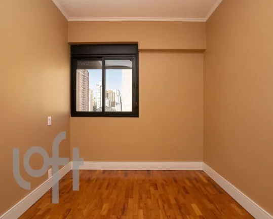 Imagem Apartamento em Perdizes com 145m² em rua tranquila e andar alto.