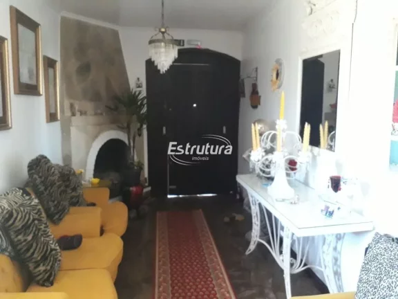 Imagem Excelente casa comercial próxima ao Colégio Militar