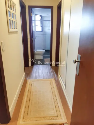Imagem Descubra o conforto e a sofisticação deste amplo e espaçoso apartamento reformado, localizado no ...