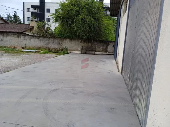 Imagem BARRACÃO/GALPÃO à venda com 1950m² por R$ 4.300.000,00 no bairro Vargem Grande - PINHAIS / PR