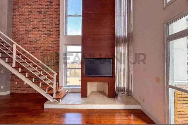 Imagem Venha conhecer o apartamento dos seus sonhos! Este incrível Loft Duplex está em excelente estado e possui características que vão te encantar. Ao ent