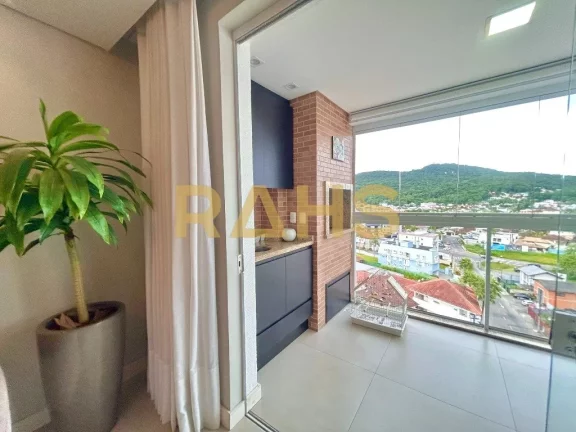 Imagem Excelente apartamento semi mobiliado em condomínio de alto padrão no bairro Saguaçu em Joinville,...