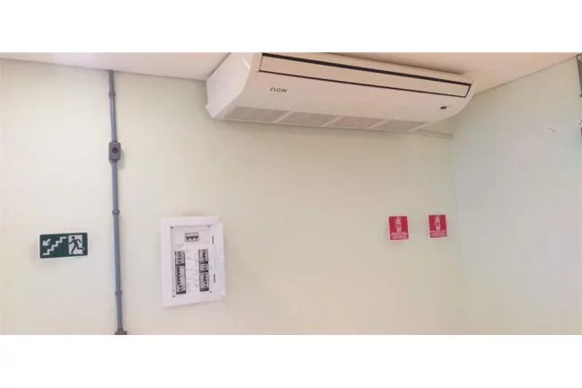Imagem Pavimento com 7 salas para locação em Pirituba.