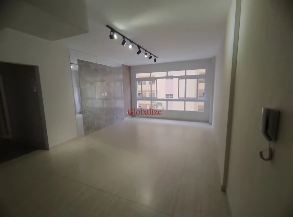 Imagem Apartamento de 3 dormitórios com vaga na rua da praia em Santos por R$965.000,00