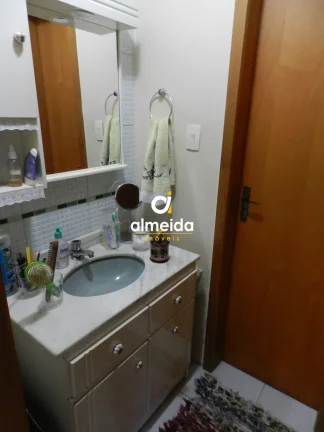 Imagem CASA CENTRO PRÓXIMO UFN 4 DORMITÓRIOS