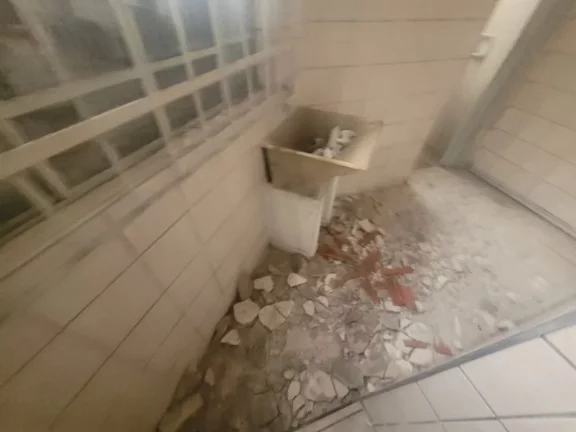 Imagem Salão para alugar, 111 m² por R$ 2.400,00/mês - Vila Ercília - Itaquaquecetuba/SP