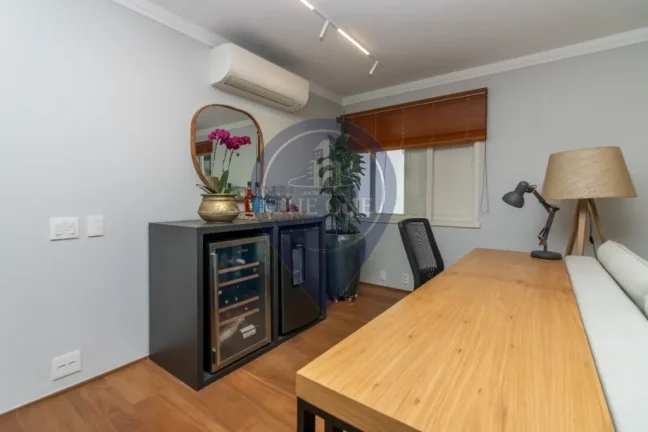 Imagem Apartamento à venda em Indianópolis, São Paulo-SP - 2 quartos, 2 suítes, 2 salas, 4 banheiros, 1 vaga, 113m².