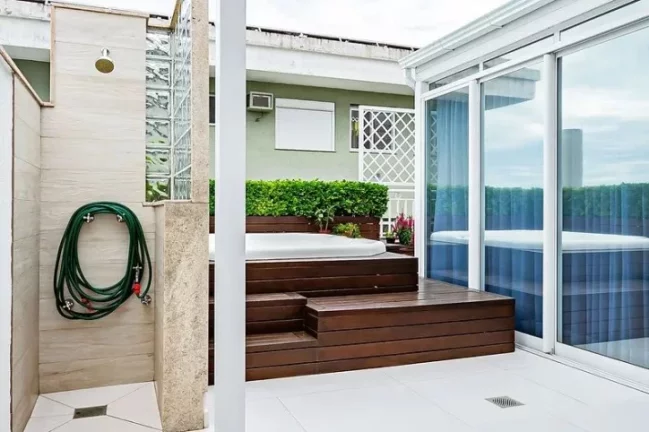Imagem Cobertura com 3 dormitórios à venda, 250 m² por R$ 1.650.000,00 - Canasvieiras - Florianópolis/SC