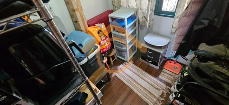 Imagem Casa de luxo em Interlagos: 4 quartos, 2 suítes, 3 salas, 5 banheiros, 6 vagas, 350m² de área - São Paulo-SP.