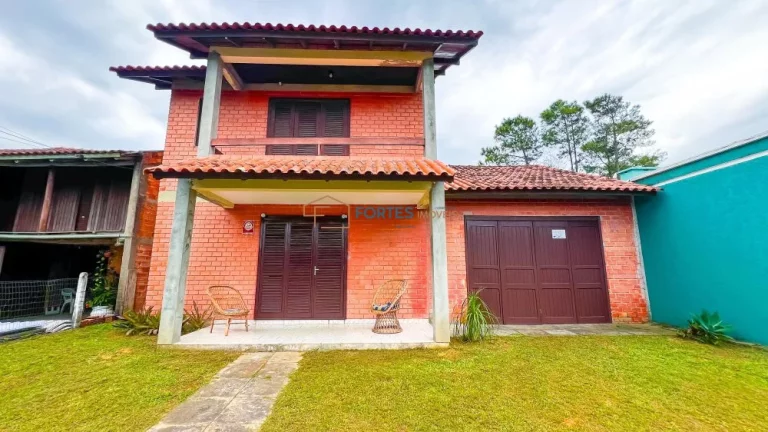 Imagem Fortes Imóveis vende Sobrado em Capão Novo