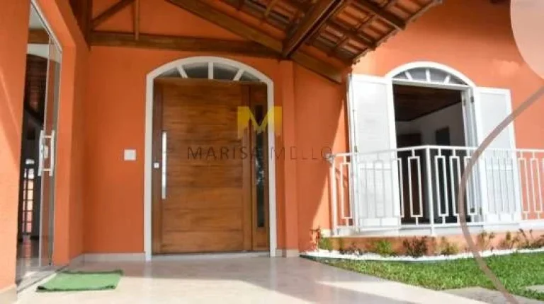 Imagem Maravilhosa Casa de Campo em Condomínio Resort Fazenda - Piscinas, 3 quartos sendo 2 suites em Piraquara