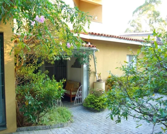 Imagem Linda casa em Condômino fechado