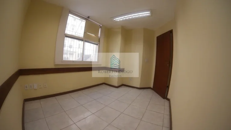 Imagem Sala comercial em condomínio à venda no Centro do Rio de Janeiro-RJ: 13 salas, 4 banheiros, 288m² de área!