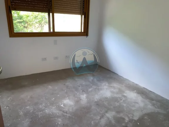 Imagem Imperdível! Residência duplex de luxo à venda em Ubatuba-SP, no bairro Saco da Ribeira: 3 quartos, 1 suíte, 2 salas, 3 banheiros e 3 vagas de garagem.