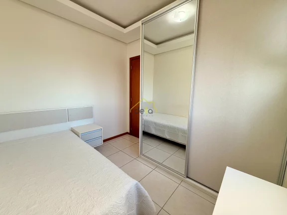 Imagem Apartamento mobiliado em andar alto Porteira Fechada no Iririú próximo da Igreja São Sebastião!!