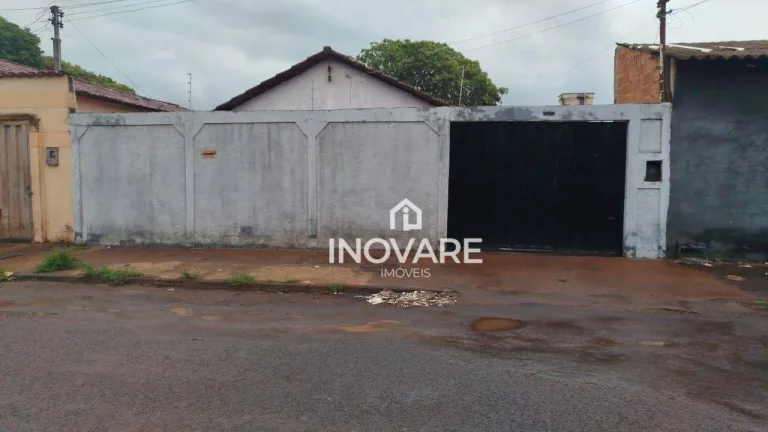 Imagem Casa com 2 dormitórios à venda, 53 m² por R$ 170.000,00 - Conjunto Habitacional Dona Norma Gibaldi - Itumbiara/GO