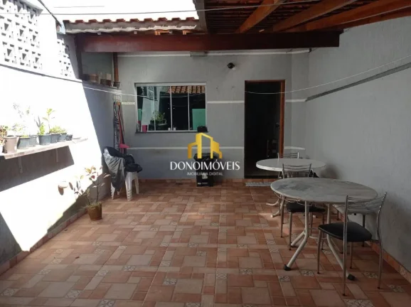 Imagem Excelente casa de 250 m² com acabamento moderno, lazer e localização estratégica