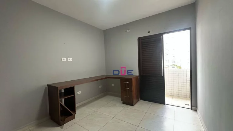 Imagem Apartamento com 3 dormitórios à venda, 132 m² por R$ 910.000 - Pompéia - Santos/SP