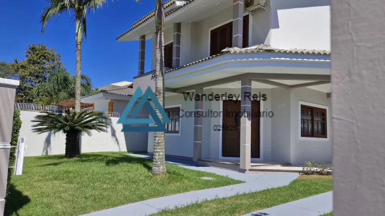 Imagem Belíssima casa com piscina nos Ingleses