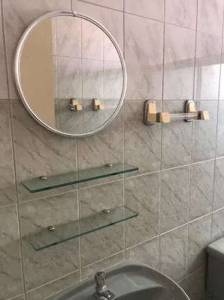 Imagem Sobrado com 4 dormitórios à venda, 505 m² por R$ 450.000,00 - Jardim Portugal - São José dos Campos/SP