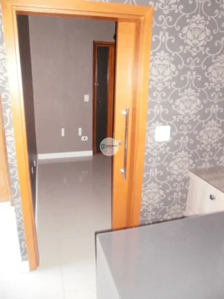 Imagem Conjunto Comercial, 76,11m2, à venda em Curitiba, Centro