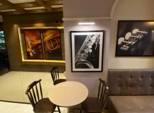 Imagem JAZZ GRAÇA - A 5ª Avenida Imóveis selecionou esse belíssimo apartamento c/ decoração contemporânea, 1 suíte, lavabo, varanda,51,00m² porteira fechada