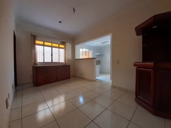 Imagem Casa à venda no bairro Vila Scarpelli - Santo André/SP