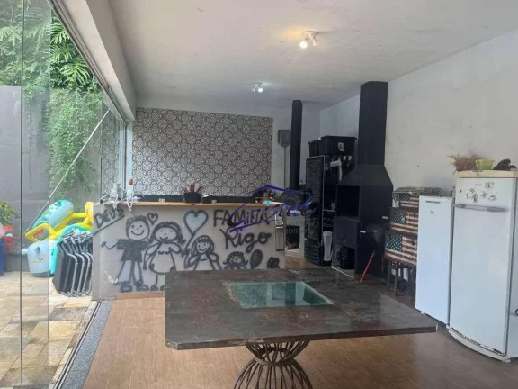 Imagem Casa com 3 quartos / suítes à venda, 300 m² - Condomínio Nova Higienópoli - Jardim do Golf I - Jandira/SP