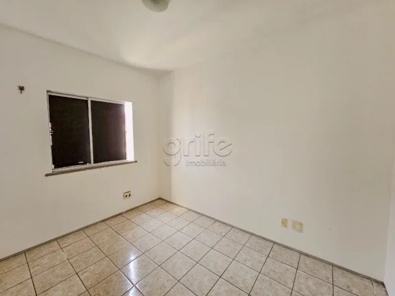 Imagem A 300 metros da Av José Bastos, com acesso rápido e fácil a locais como Escolas, parada de Ônibu...