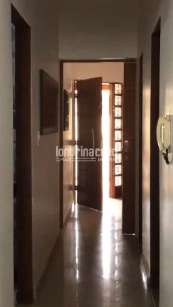 Imagem Casa à venda 2 Quartos, 3 Vagas, 100M², Alto da Boa Vista, Londrina - PR