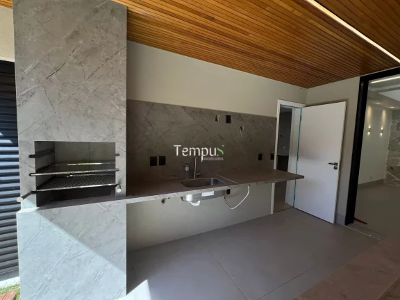 Imagem Jardins Bolonha - Sobrado à venda no Jardins Bolonha - Senador Canedo/GO, com 314m², possui 4 suítes, piscina aquecida, churrasqueira