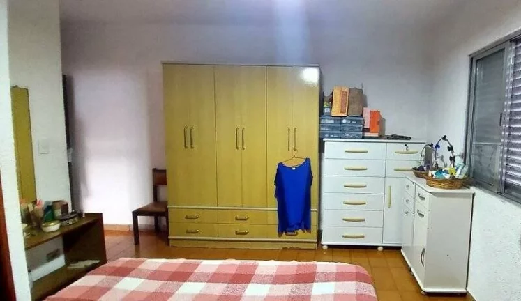 Imagem CASA NO CENTRO, PROXIMO A MATERNIDADE, EXCELENTE PARA CLÍNICA