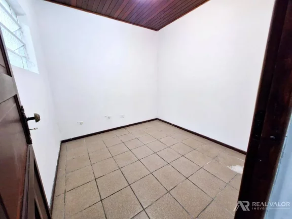 Imagem Salas Comerciais para Locação de Estética Saúde e Bem-estar com Aproximadamente 15m2 ao Lado do Condor do Pinheirinho em Curitiba