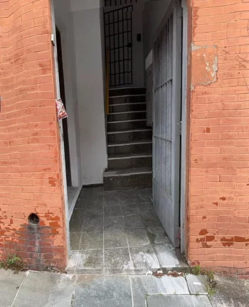Imagem Galpão Comercial na Vila Antonieta - São Paulo-SP 380m² - 5 Banheiros Venda ou Locação