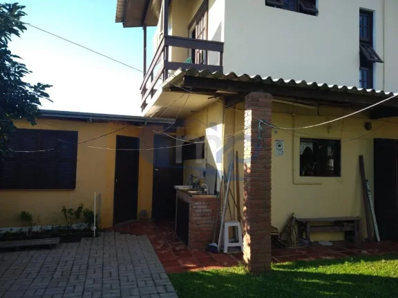 Imagem Casa á venda com 4 dormitórios na Itapeva em Torres/RS