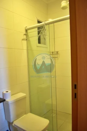 Imagem Apto à venda em Ubatuba-SP, Centro: 2 quartos, 1 suíte, 1 sala, 2 banheiros, 1 vaga - 75,00 m² de área.
