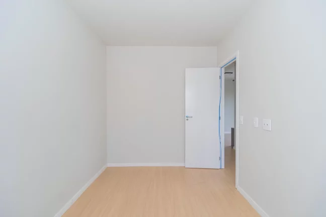 Imagem Belíssimo apartamento semi mobiliado, no Campo Comprido disponível para sua primeira locação composto de: